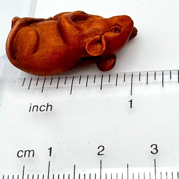 Ojime Bead Netsuke Mouse with Corn Cob Hand-Carved Boxwood Signed Figurine - Picture 3 of 8